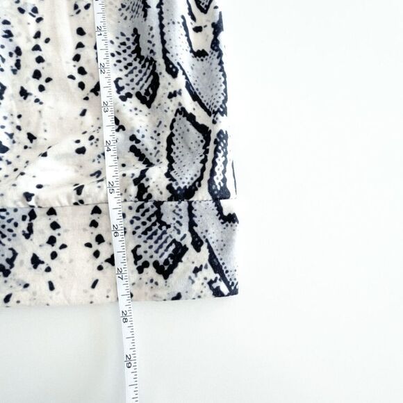 Misslook Women's White Snake Skin Crew Neck Pullover Top Size 3XL - Picture 6 of 8